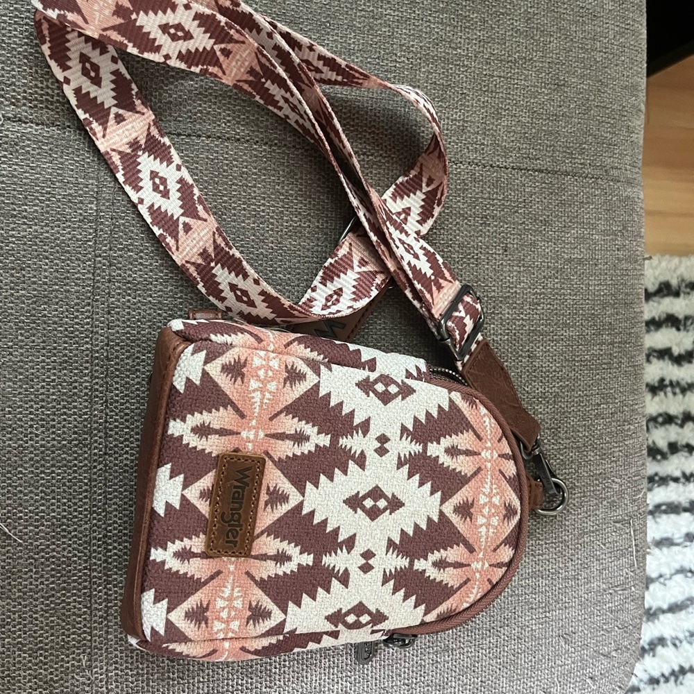 Wrangler Brown and Cream Geometric Crossbody Bag